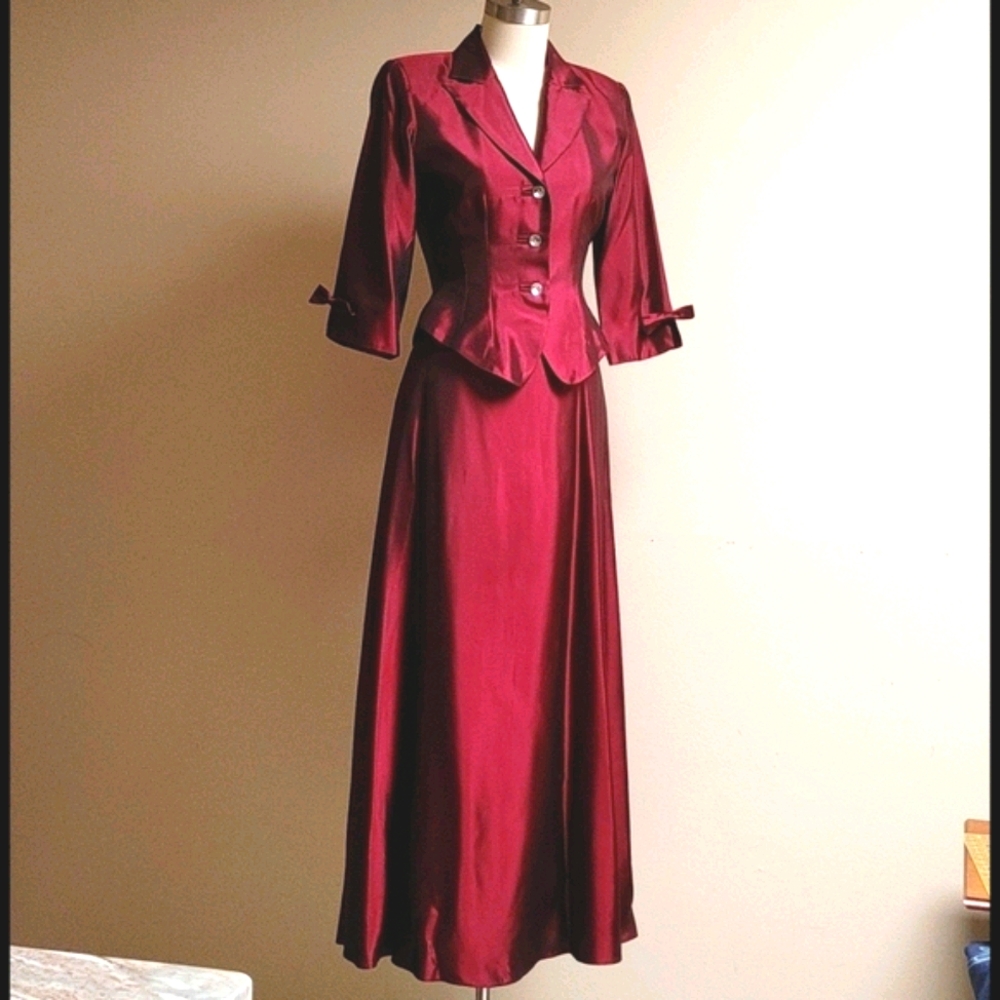Vintage JS Collections Opalescent Maxi Suit